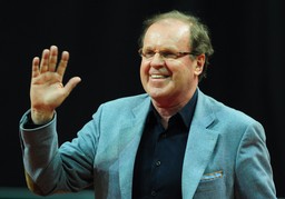 Seksafera Fibaka: Tenisista pozwie Wprost do sądu