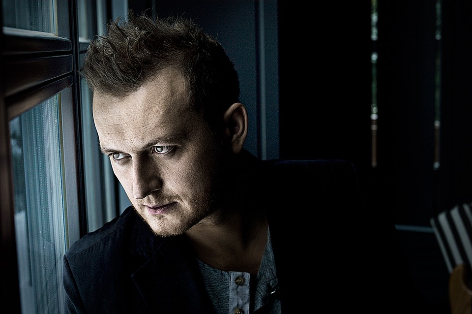 Piotr Karpienia (fot. Rafał Masłow/Sony Music)