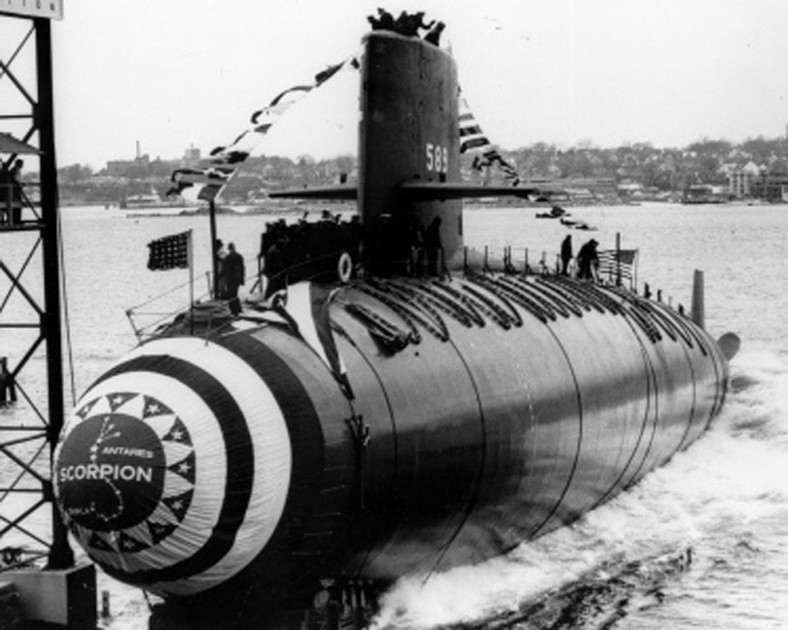 USS Scorpion (SSN-589) - 3 tys. 380 m