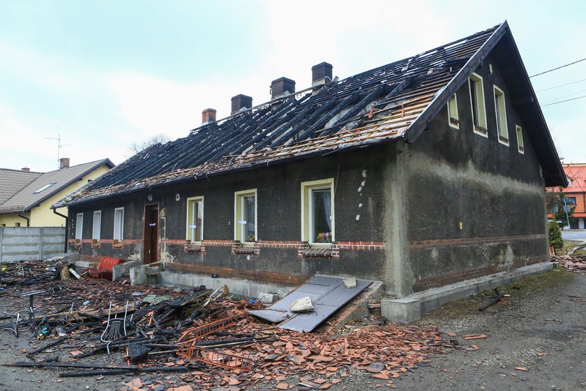 Dom przy Bielskiej spłonął w wielką sobotę