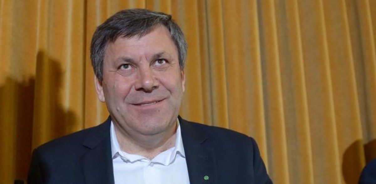 Janusz Piechociński, podczas posiedzenia Rady Naczelnej PSL, 14 bm. w Warszawie. PAP/Radek Pietruszka