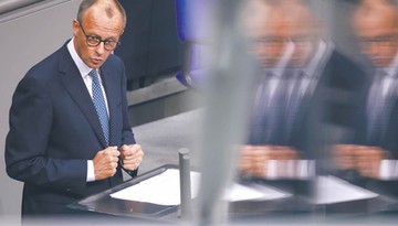 Odwrócony Reagan i refleks przywódcy. Rzecz o kształtującej się strategii Niemiec [FELIETON]