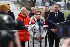 Awantura o media publiczne. Szydło: To jest pierwszy krok do zawłaszczenia państwa