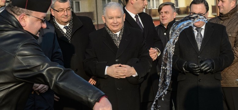 PiS osłabia czy wzmacnia demokrację w Polsce? Która partia z największym poparciem? NAJNOWSZY SONDAŻ