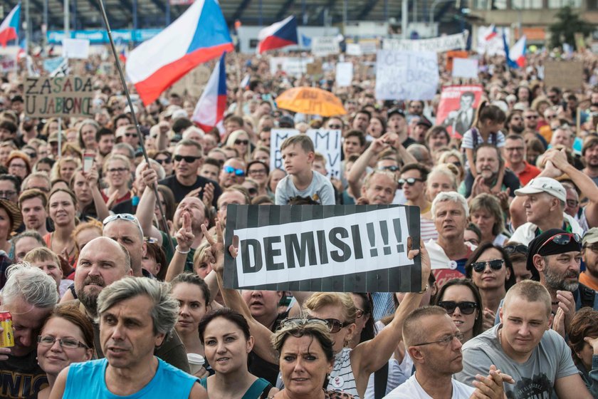 Ćwierć miliona Czechów wyszło na ulice