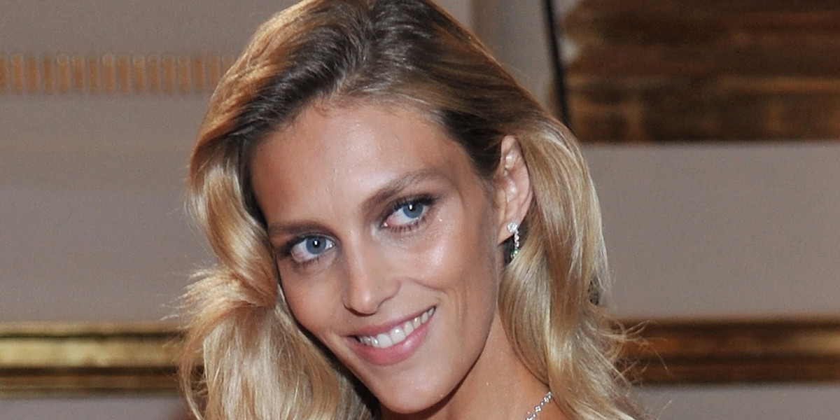 Anja Rubik brunetką