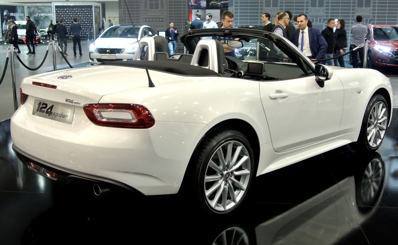 Fiat 124 Spider