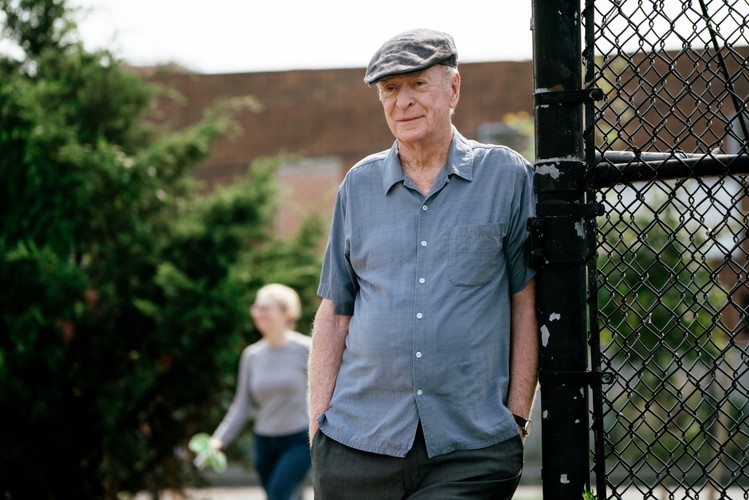 'W starym, dobrym stylu' w reżyserii Zacha Braffa w kinach od 30 czerwca. W rolach głównych m.in. Morgan Freeman, Michael Caine, Alan Arkin.