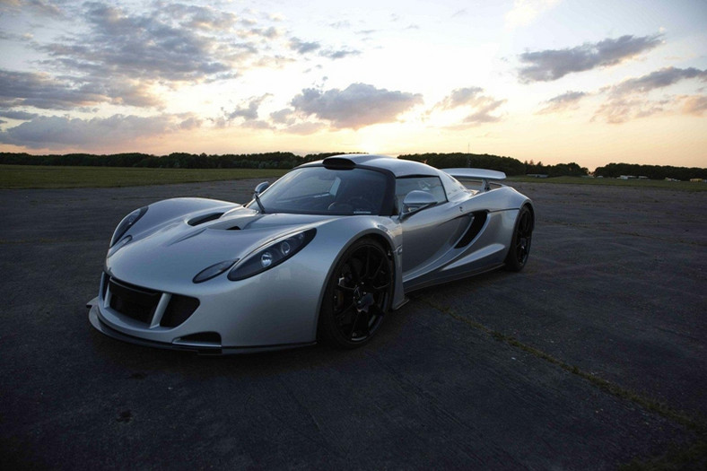 Hennessey Venom GT ma 1200 KM