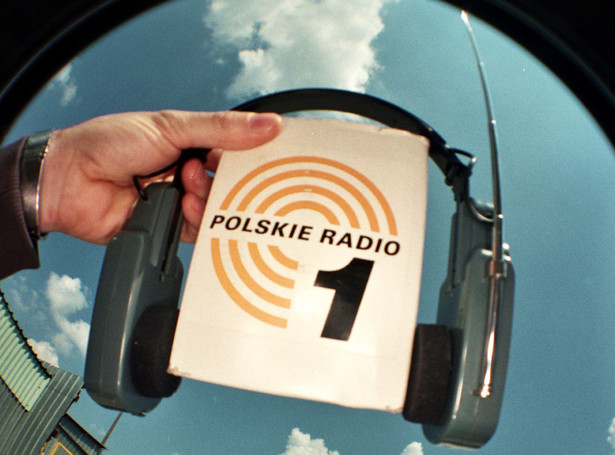 Damskie głosy psują radio