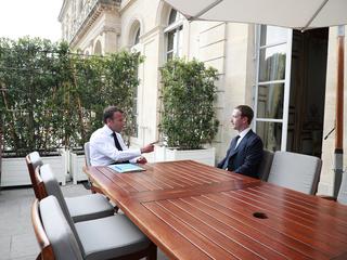 Szef Facebooka Mark Zuckerberg w trakcie spotkania z prezydentem Francji Emmanuelem Macronem (maj 2018 r.)