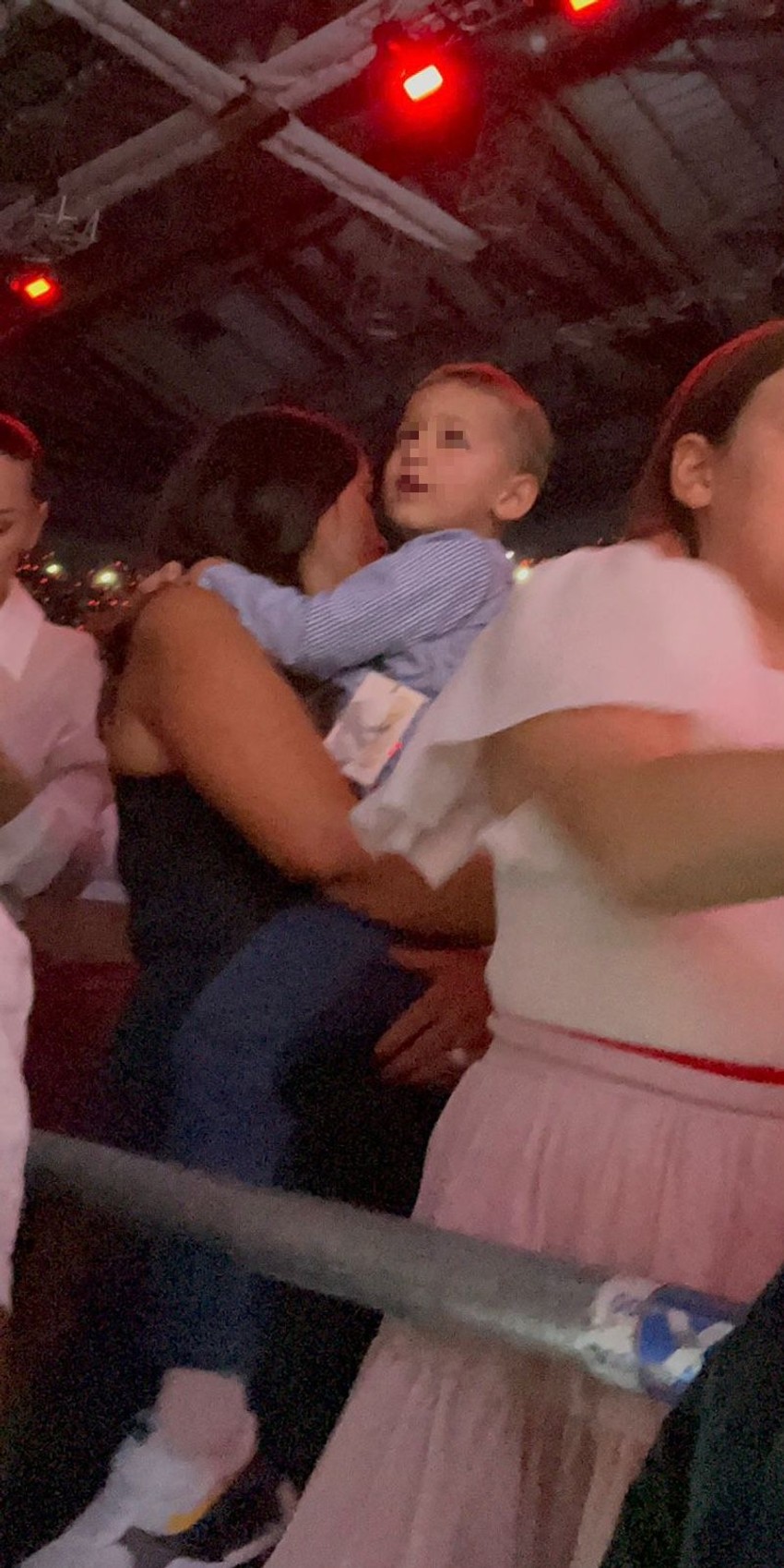 Borka sa Aleksandrom na koncertu