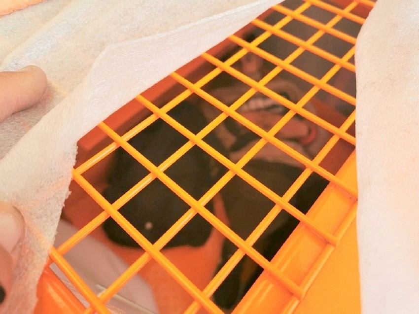 Migrant u sigurnosnom kavezu