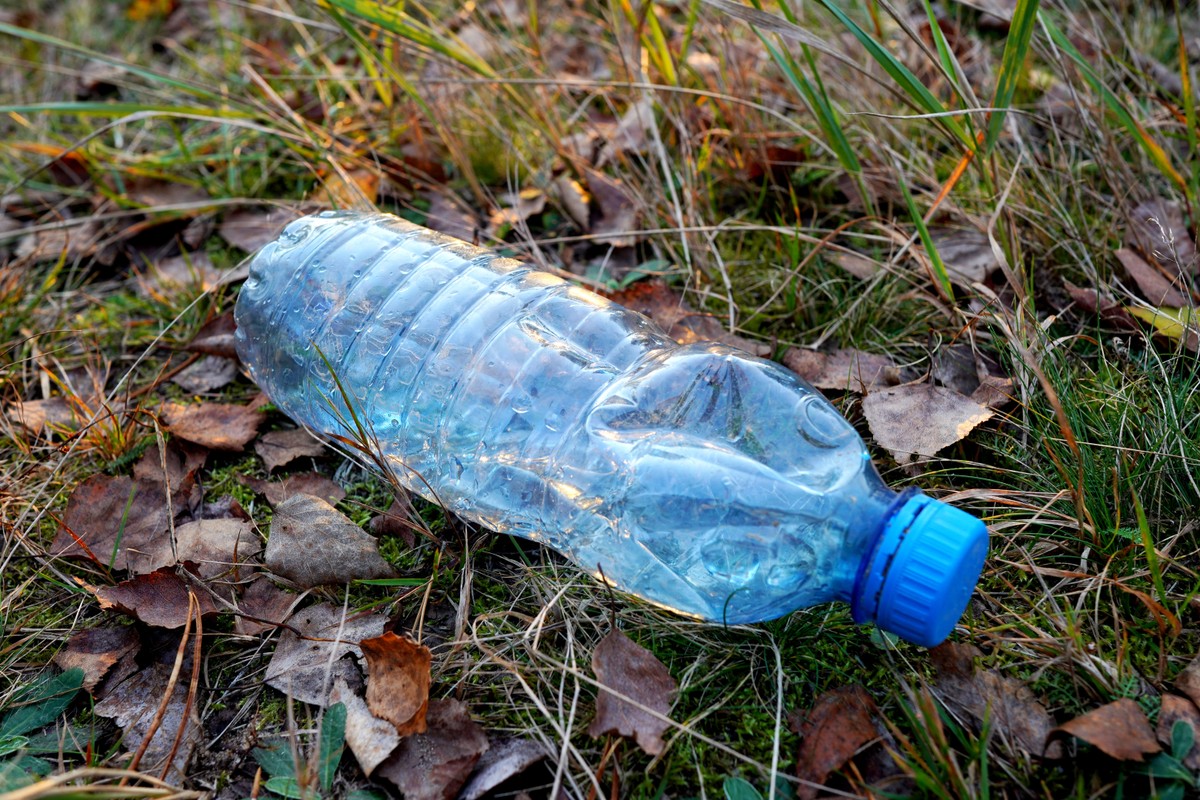 ClientEarth pozywa Nestle Polska. Chodzi o plastikowe butelki