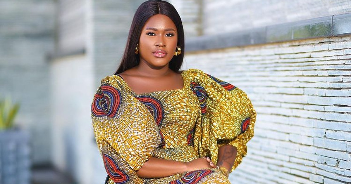 Boss lady! Fella Makafui is giving us reasons to rock African print outfits fiercely