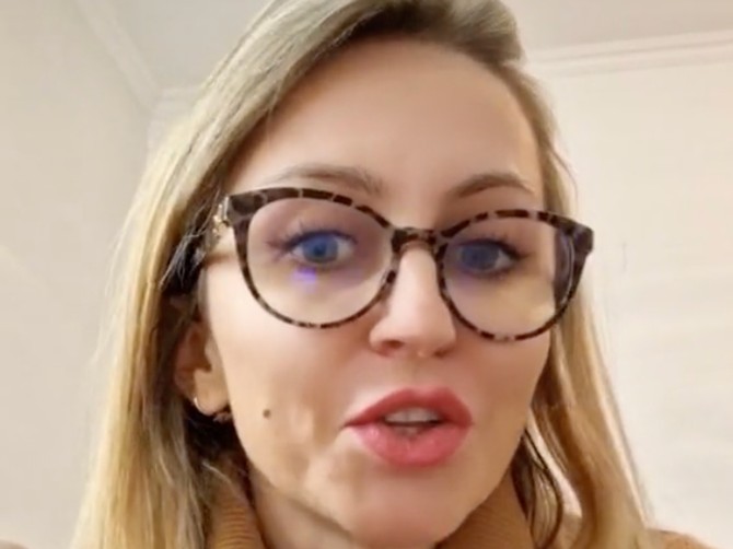 Tajna poruka u sakou, Foto: Screenshot, TikTok