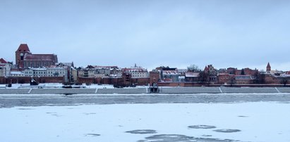 Czym zaskoczy nas pogoda w mieście Toruń 2019-02-15? Czy przyda się parasolka?