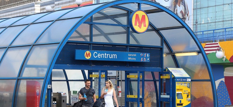 Tragiczny wypadek na stacji metra centrum. Kobieta wpadła pod pociąg