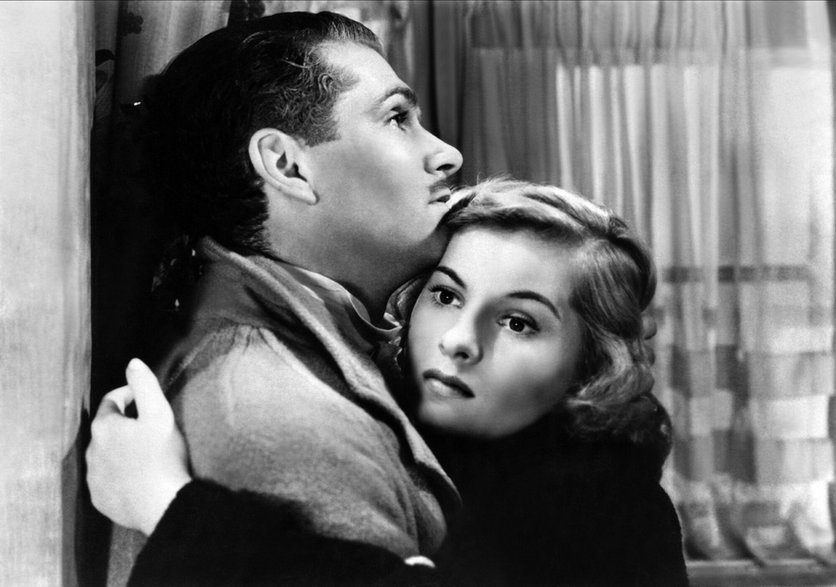 Laurence Olivier i Joan Fontaine w filmie "Rebecca" Alfreda Hitchcocka (1947)