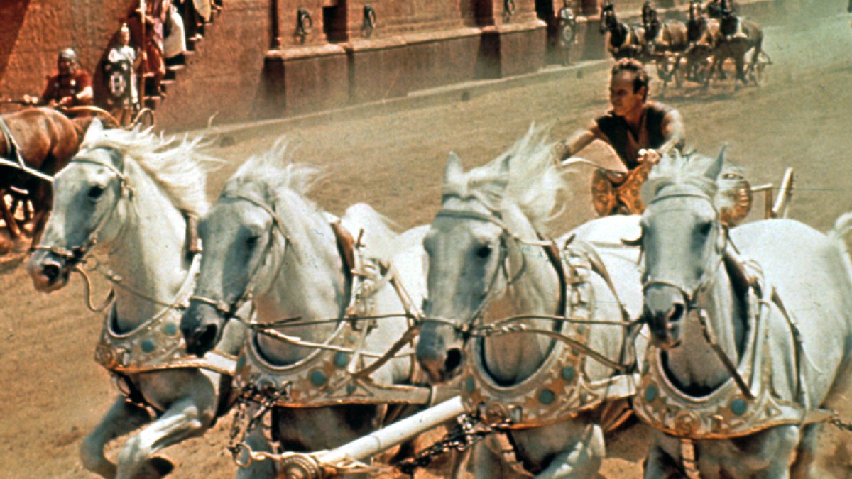 Emlékszik a Ben Hur brutális kocsiversenyére amibe egy ember belehalt? Ez a magyar filmes rendezte, máig milliók imádják