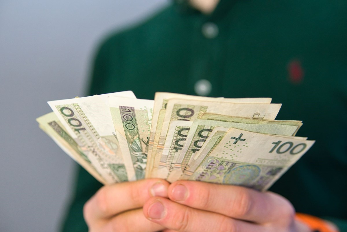 Ile trzeba zarabiać, żeby dostać 4000 zł emerytury? Kwota nie jest niska