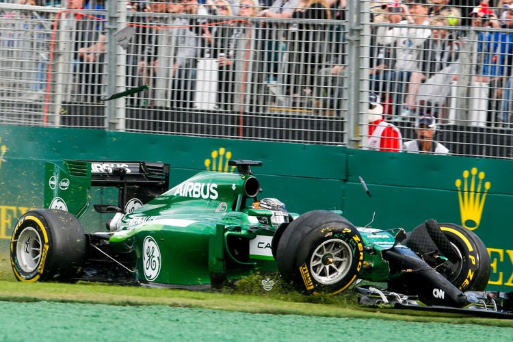 Kamui Kobayashi rozbił bolid tuż po starcie GP Australii
