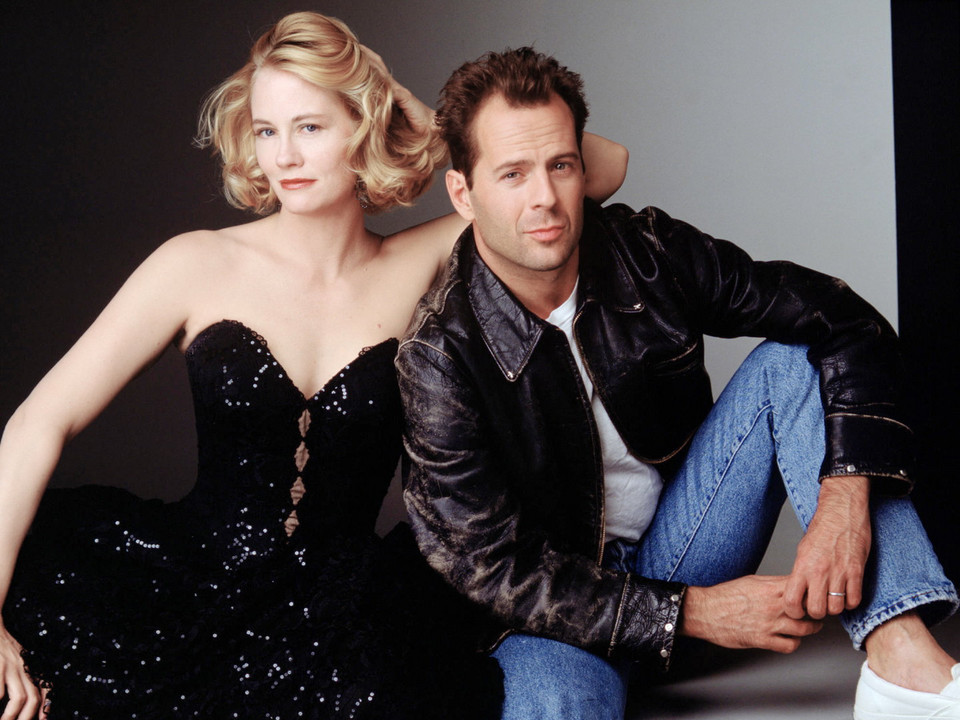 Bruce Willis i Cybill Shepherd w serialu "Na wariackich papierach"