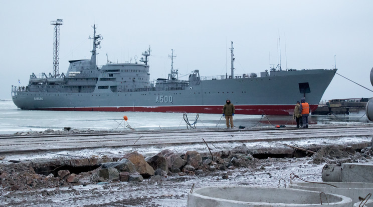 Ukrán hadihajó Leírás
Mariupol kikötőjében. Kijev újra mozgósít / Fotó: EPA
