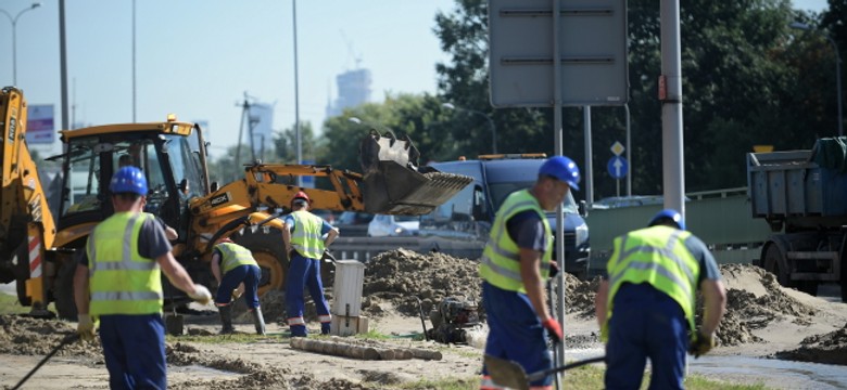 Awaria wodociągowa w Warszawie. "Doszło do gigantycznego rozszczelnienia rury"