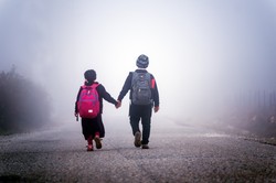 Jesienna szaruga obejmie Polskę. Prognoza pogody dla uczniów na piątek, 5 grudnia