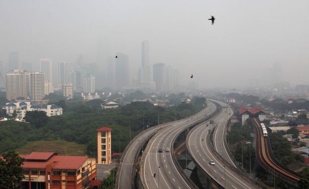 Kuala Lumpur spowite smogiem