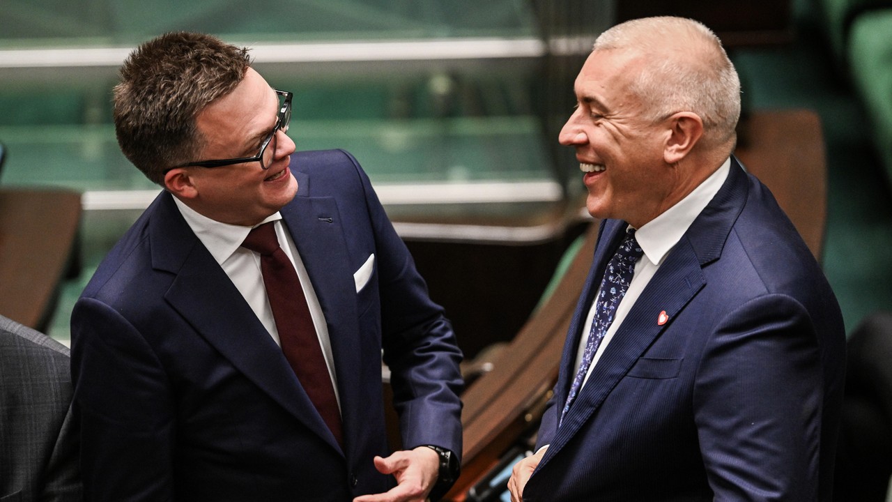 Rośnie presja na Szymona Hołownię. Chodzi o zaprzysiężenie Karola Nawrockiego