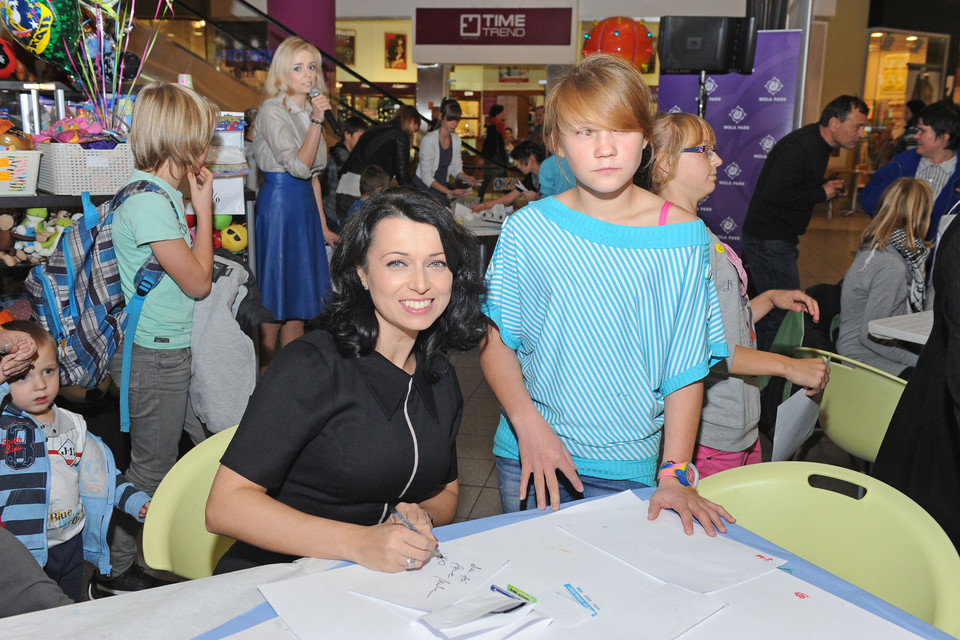 Mucha, Pakosińska i Kisio wspierają akcję "SOS Wioski Dziecięce"