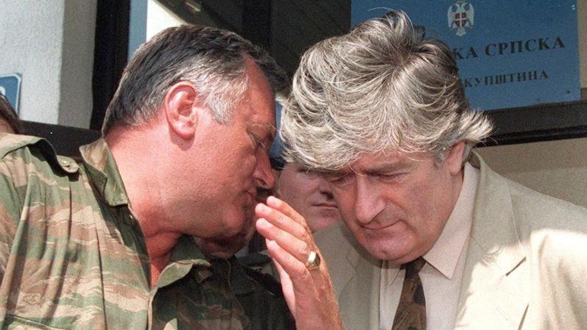 Ratko Mladić i Radovan Karadzic