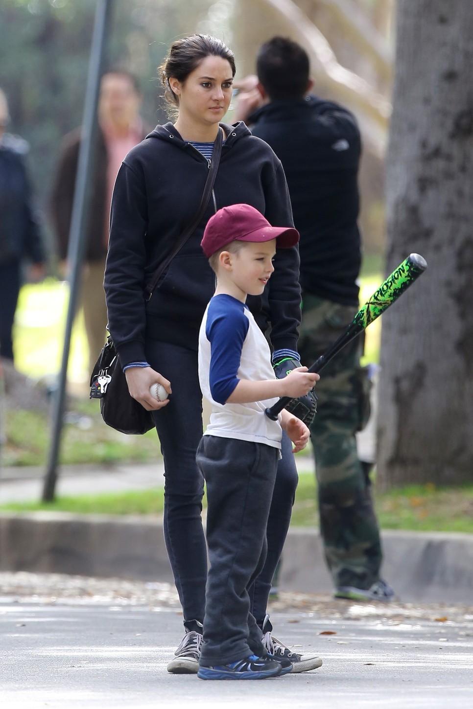 Jane Chapman (Shailene Woodley) és erőszakból fogant fia a Hatalmas kis hazugságokban