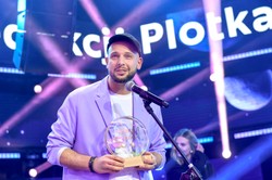 Maciej Pela przyłapany na randce z celebrytką. Jest oświadczenie. "Nie radzę sobie"