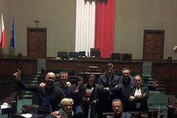 Sejm Okupacja Sali plenarnej opozycja PO Nowoczesna