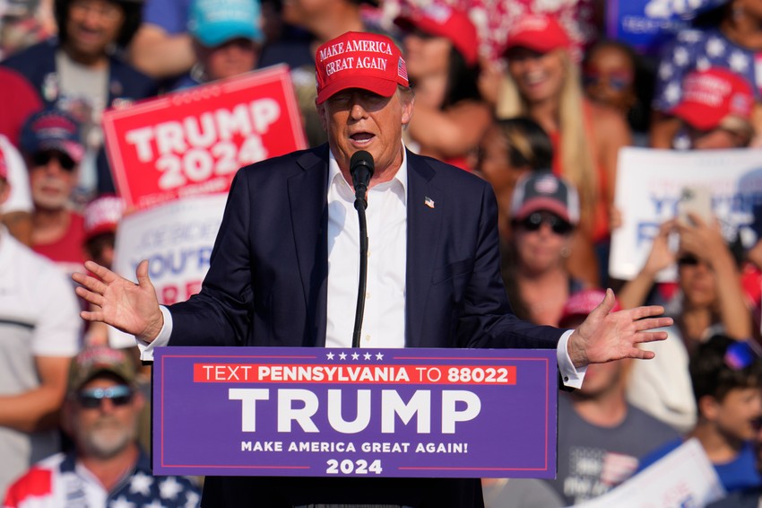 Donald Tramp na mitingu u Batleru