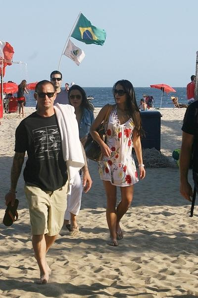 Gwiazdy serii "Szybcy i wściekli" na plaży w Rio "przyłapani" przez paparazzich