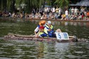 Mistrzostwa w pływaniu na byle czym