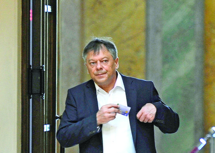 Novica Tončev