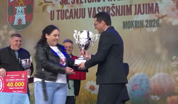 Pobednica 36 Svetskog prvenstva u tucanju farbanim vaskršnjim jajima u Mokrinu je Ivana Prodanović