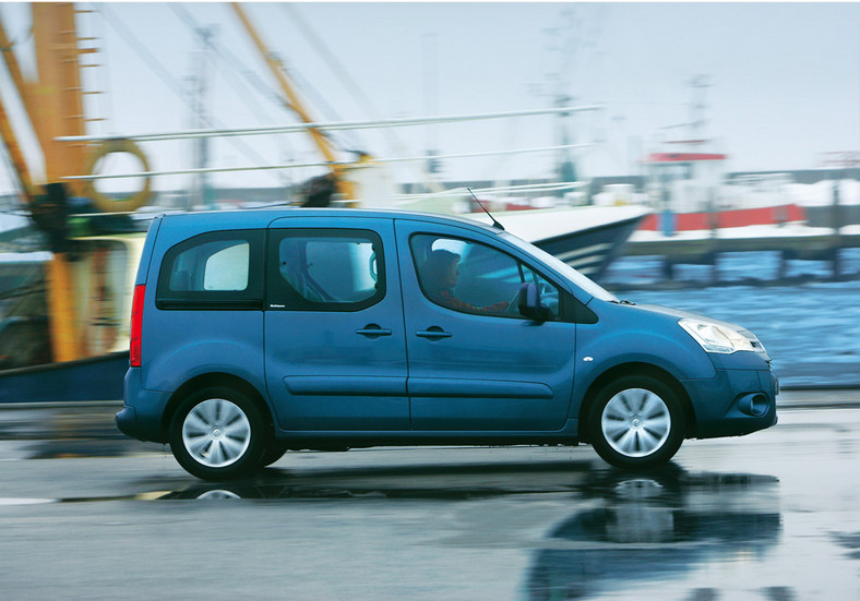 Wielozadaniowcy niczego się nie boją: Ford Tourneo Connect kontra Citroen Berlingo i Fiat Doblo