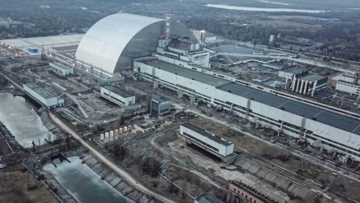 Wojna Rosja-Ukraina. Czarnobyl: kilkaset osób przetrzymywanych w elektrowni 