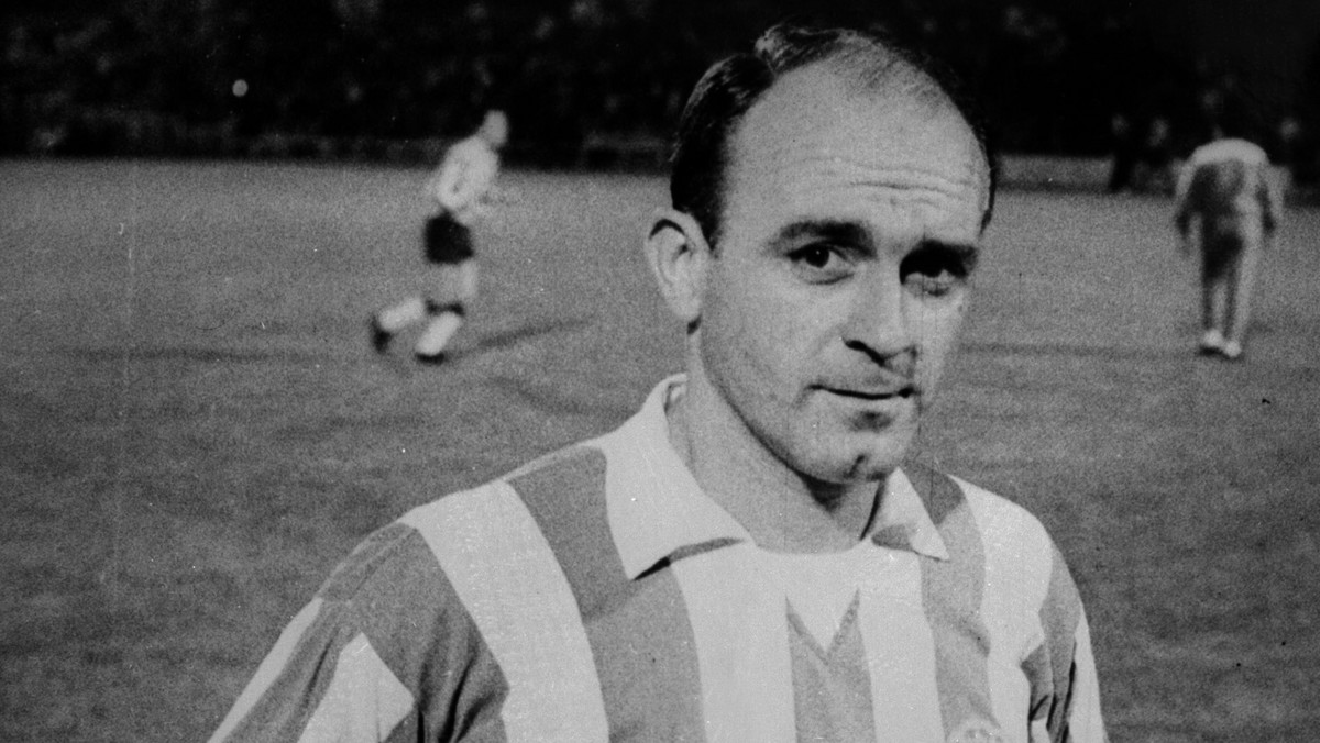 Alfredo di Stefano nie żyje - poinformowały hiszpańskie media, a następnie Real Madryt w oficjalnym komunikacie. Legendarny piłkarz zmarł w wieku 88 lat w szpitalu w stolicy kraju. Argentyńczyk od dłuższego czasu zmagał się z problemami zdrowotnymi.
