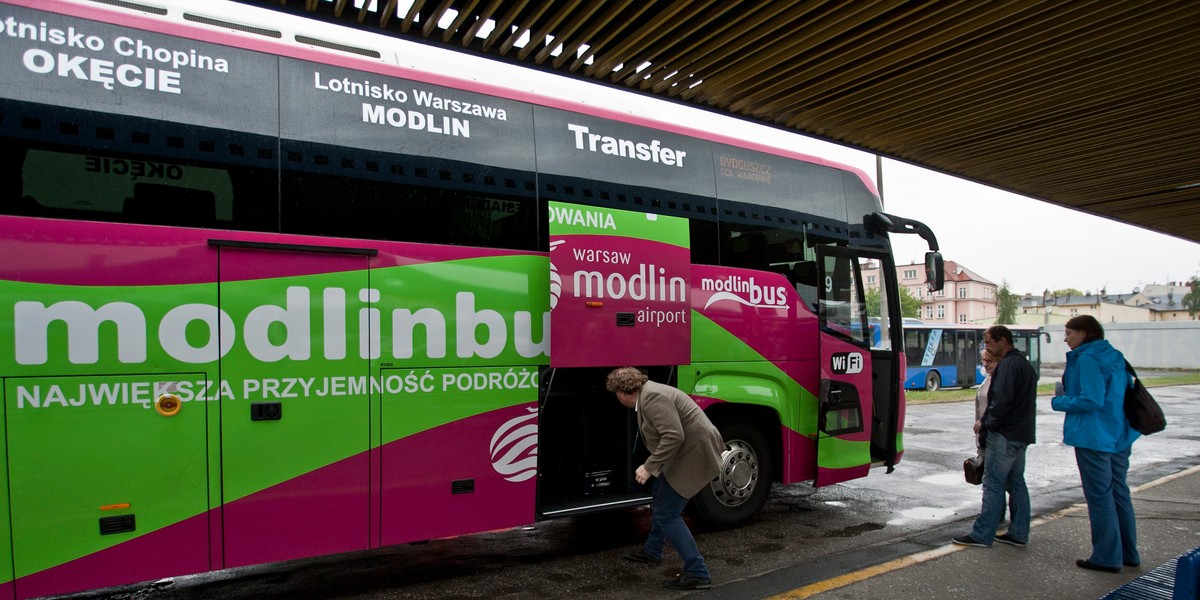 ModlinBus z dnia na dzień stracił wszystkie zlecenia z powodu ograniczeń związanych z koronawirusem