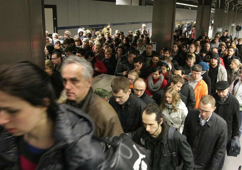 Armagedon w centrum Warszawy. Zamknęli metro
