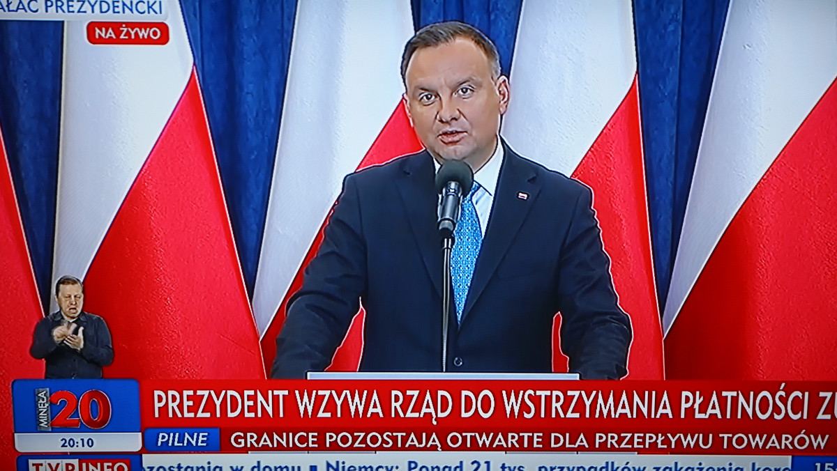 Koronawirus. Andrzej Duda odpowiada na propozycję zwolnienia ze składek ZUS