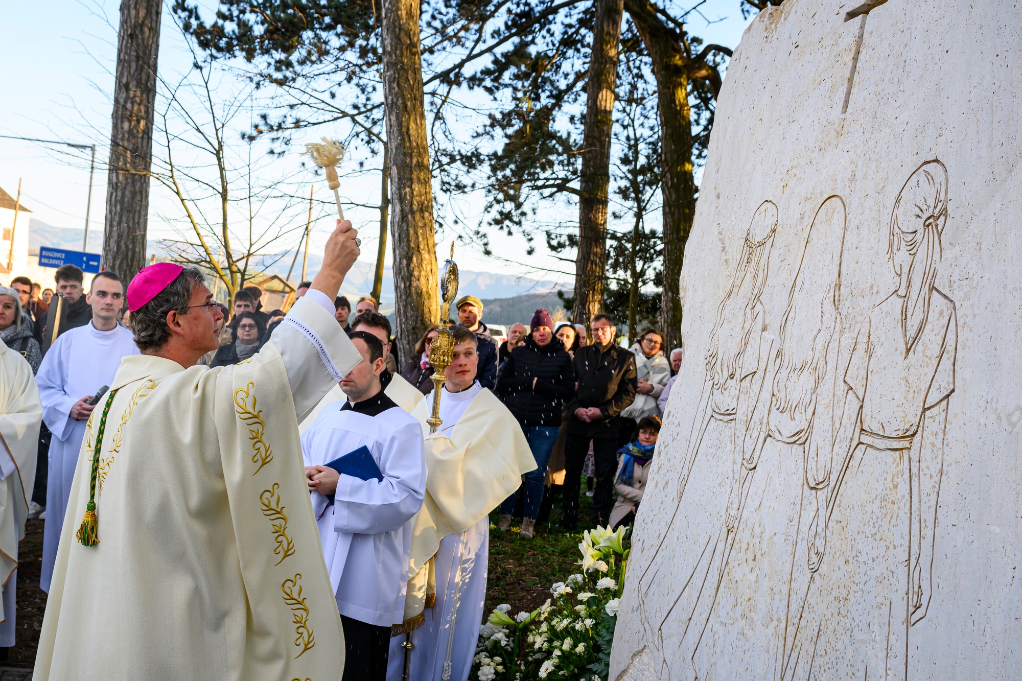 V Spišskej Kapitule odhalili pamätník, ktorý má pripomínať obete tragédie spred dvoch rokov.
