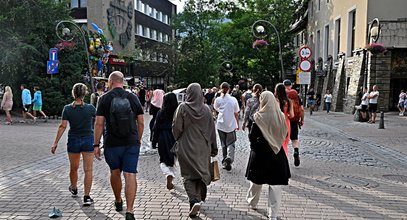 Arabscy turyści robią to na Gubałówce. Straż Miejska rozkłada ręce. "Jakby mogli, to by nawet..."